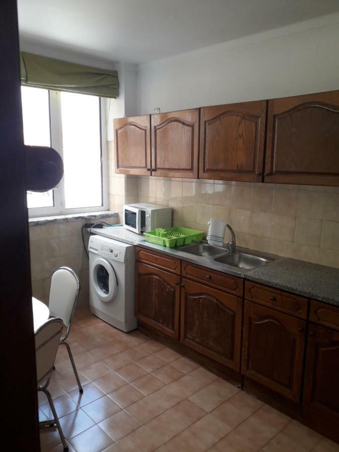 Apartamento 300 Metros Do Santuario De Fatima T4 Eksteriør billede