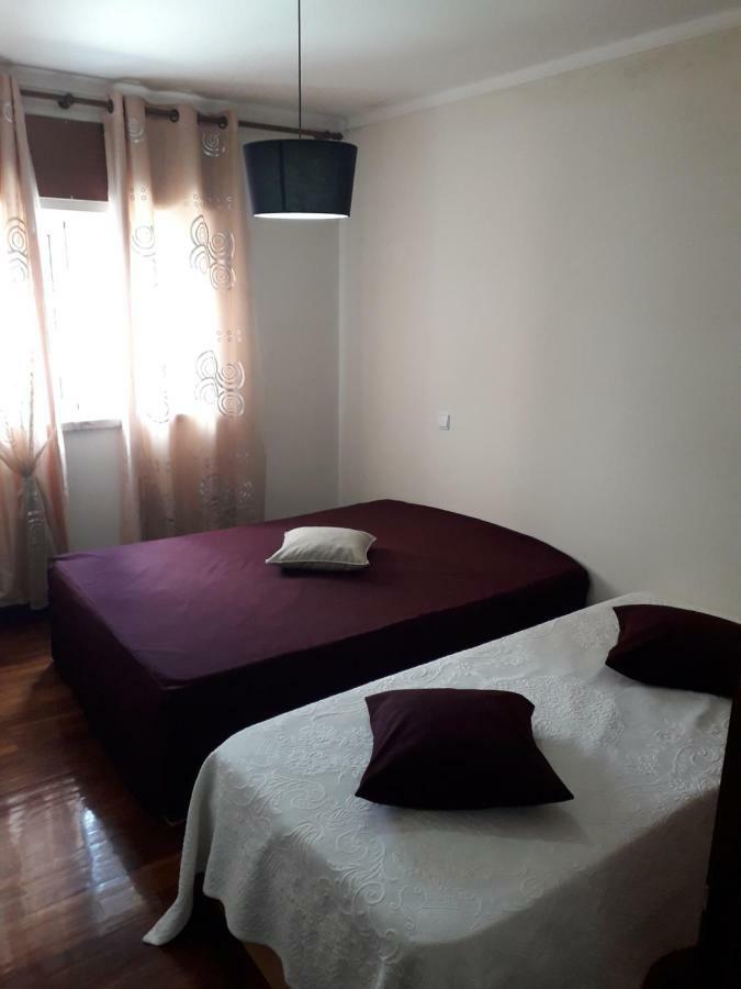 Apartamento 300 Metros Do Santuario De Fatima T4 Eksteriør billede